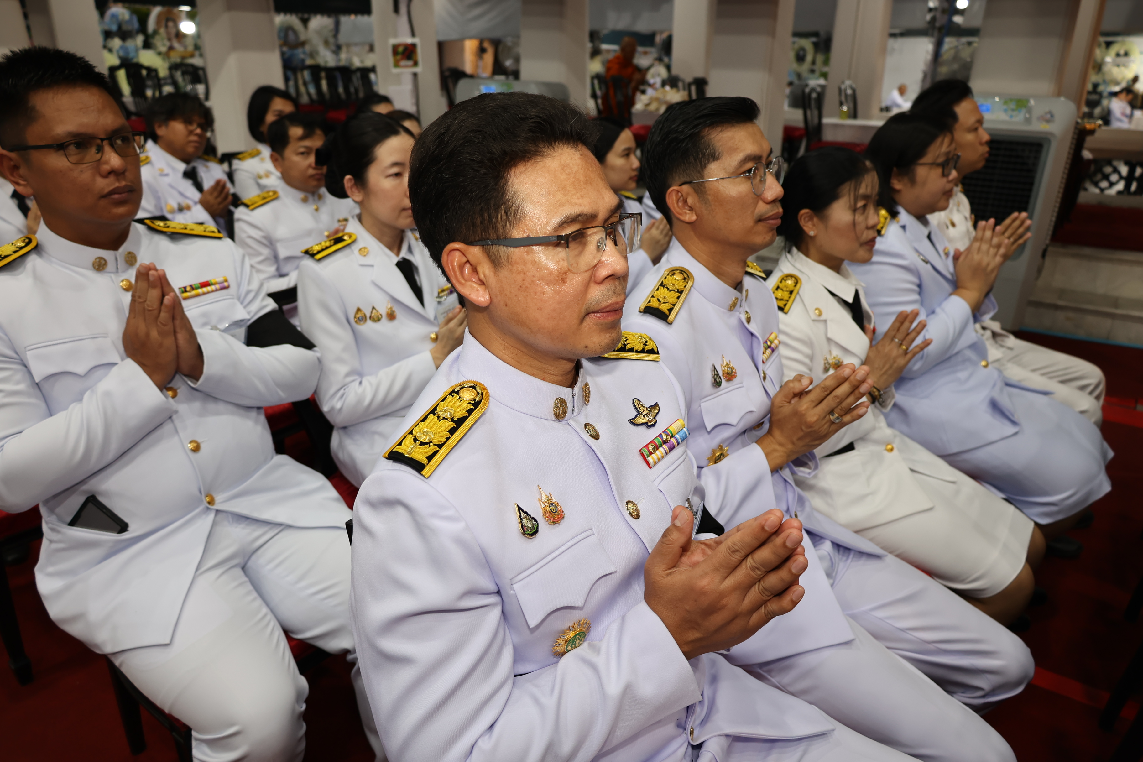 title - สำนักงานการปฏิรูปที่ดินเพื่อเกษตรกรรม รับพระราชทานพระบรมราชานุญาตให้ร่วมเป็นเจ้าภาพบำเพ็ญกุศลถวายพระบรมศพ สมเด็จพระนางเจ้าสิริกิติ์ พระบรมราชินีนาถ พระบรมราชชนนีพันปีหลวง (Re-post)